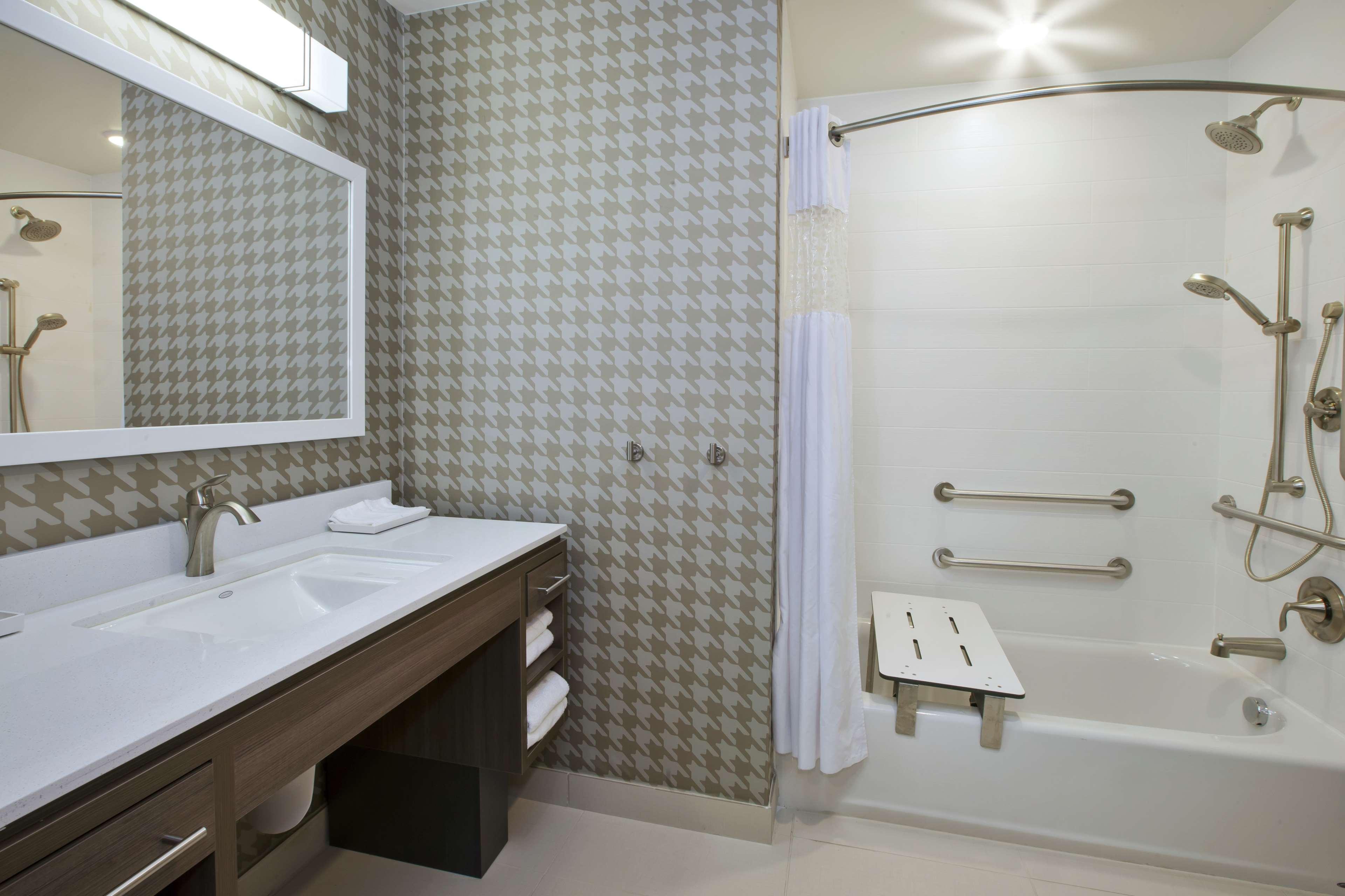 Home2 Suites By Hilton West Bloomfield, Mi Farmington Hills Dış mekan fotoğraf